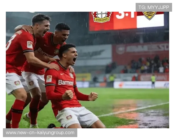 勒沃库森签下荷兰射手，德甲劲旅加强，勒沃库森vs年轻人